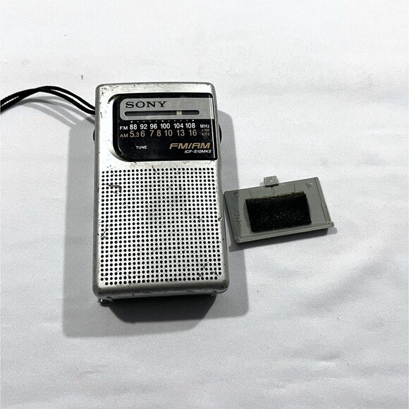 SONY ICF-S10MK2 Personal Pocket Silver Radio AM/FM Handheld Dual Band w/ Antenna - Picture 1 of 6